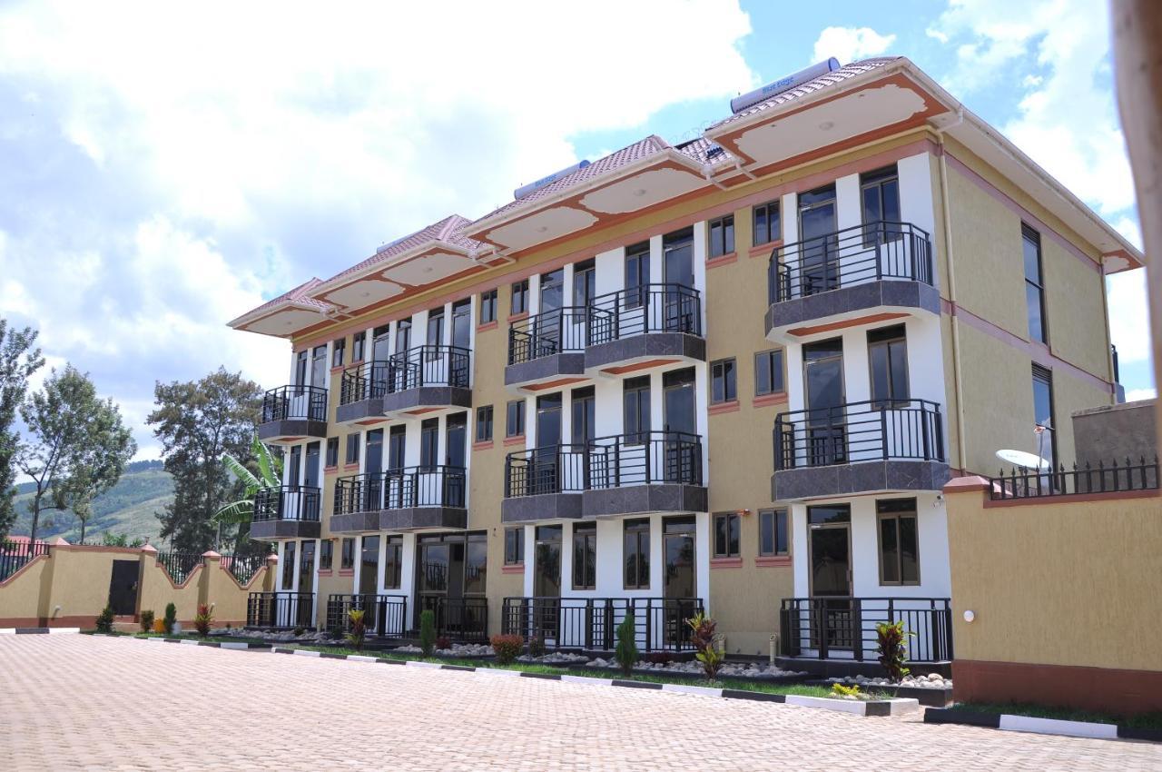 Golden View Hotel Ibanda Экстерьер фото