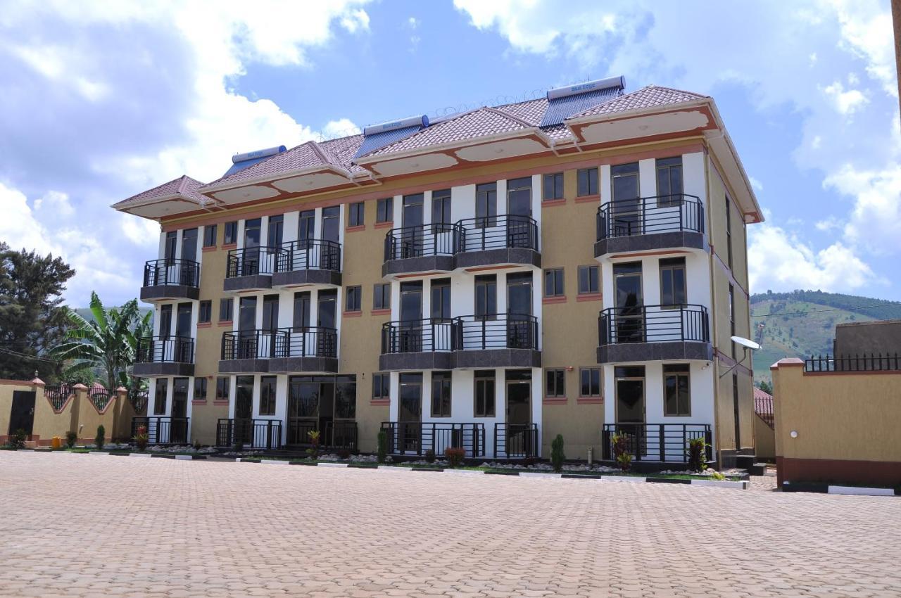 Golden View Hotel Ibanda Экстерьер фото