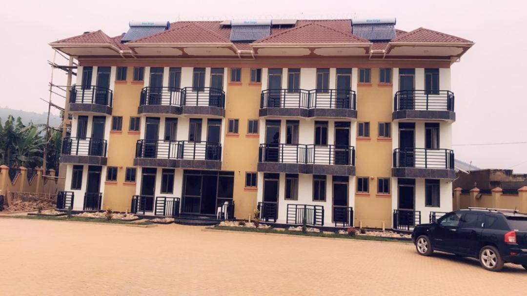Golden View Hotel Ibanda Экстерьер фото